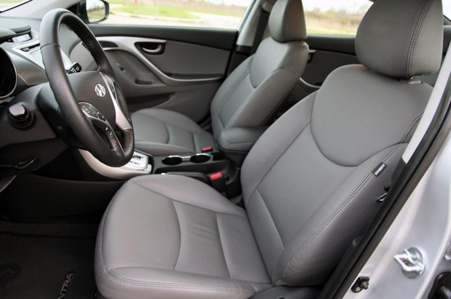  Hyundai Elantra Limited 2011 года  (фото 27 из 45)